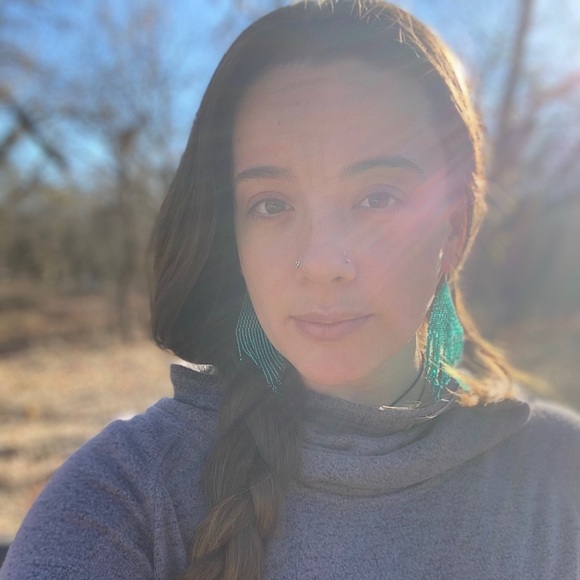 Meet your Posher, Mallory - Picture 1 of 1